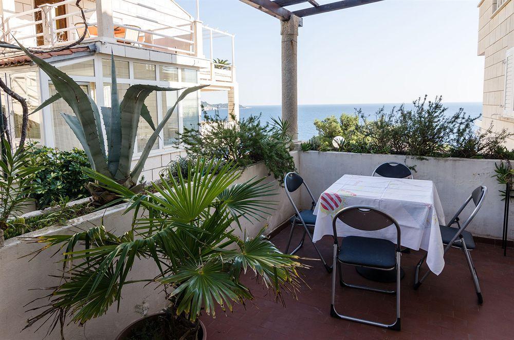 Apartments Mare Dubrovnik Bagian luar foto