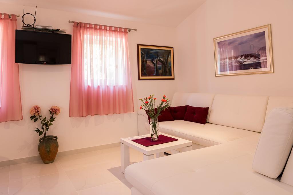 Apartments Mare Dubrovnik Bagian luar foto