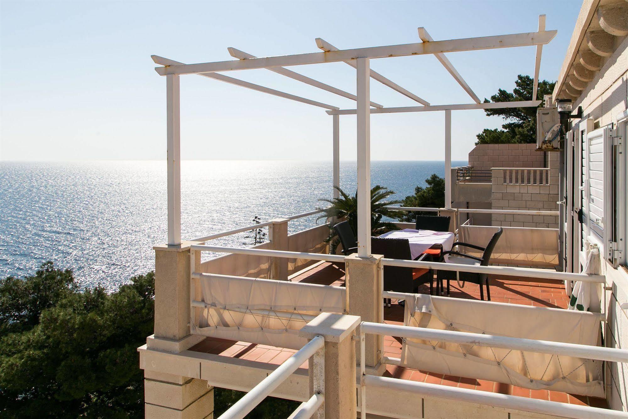 Apartments Mare Dubrovnik Bagian luar foto