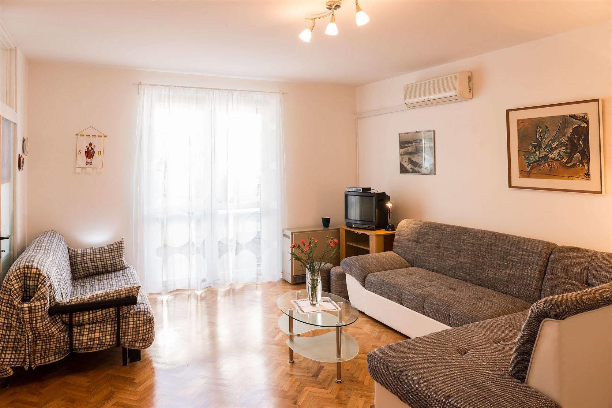Apartments Mare Dubrovnik Bagian luar foto